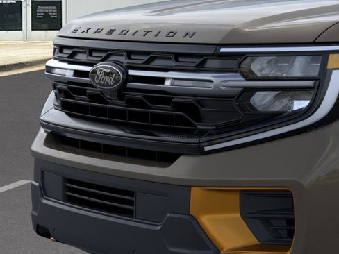 New 2026 Ford Expedition Tremor image 17