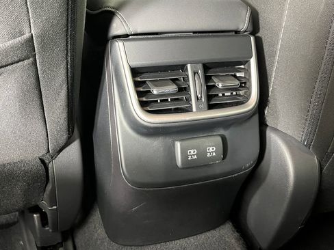 Used 2022 Subaru Outback Premium AWD/4WD image 28