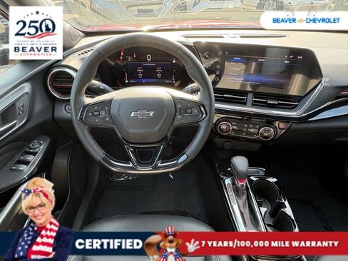 Used 2025 Chevrolet Trax RS w/ Driver Confidence Package FWD image 16