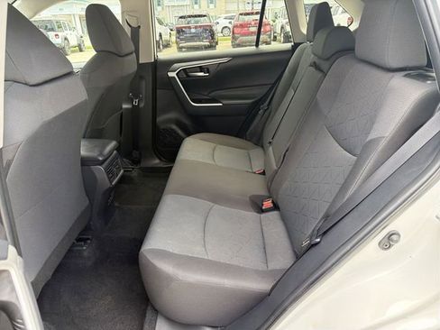 Used 2025 Toyota RAV4 XLE AWD/4WD image 24