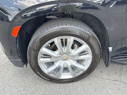 Used 2023 Chevrolet Tahoe High Country AWD/4WD image 16