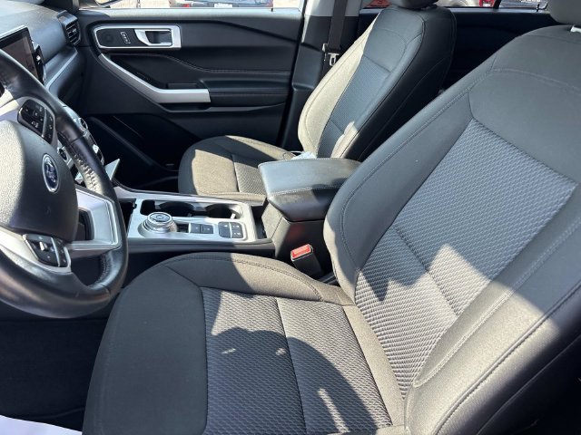 Certified 2023 Ford Explorer XLT RWD image 27