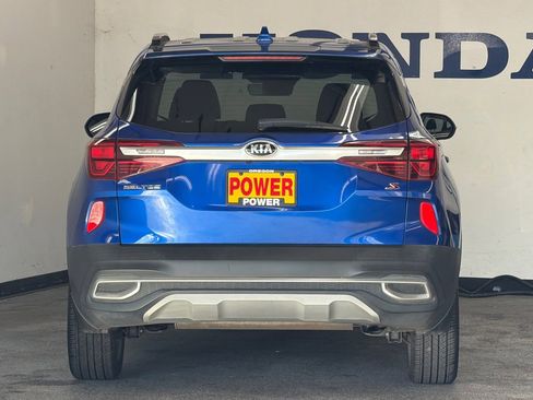 Used 2021 Kia Seltos S FWD image 4