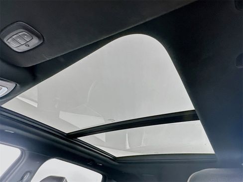 Used 2019 RAM 1500 Limited w/ Body Color Bumper Group image 21