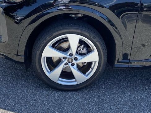 Used 2025 Audi Q5 Premium Plus AWD/4WD image 9