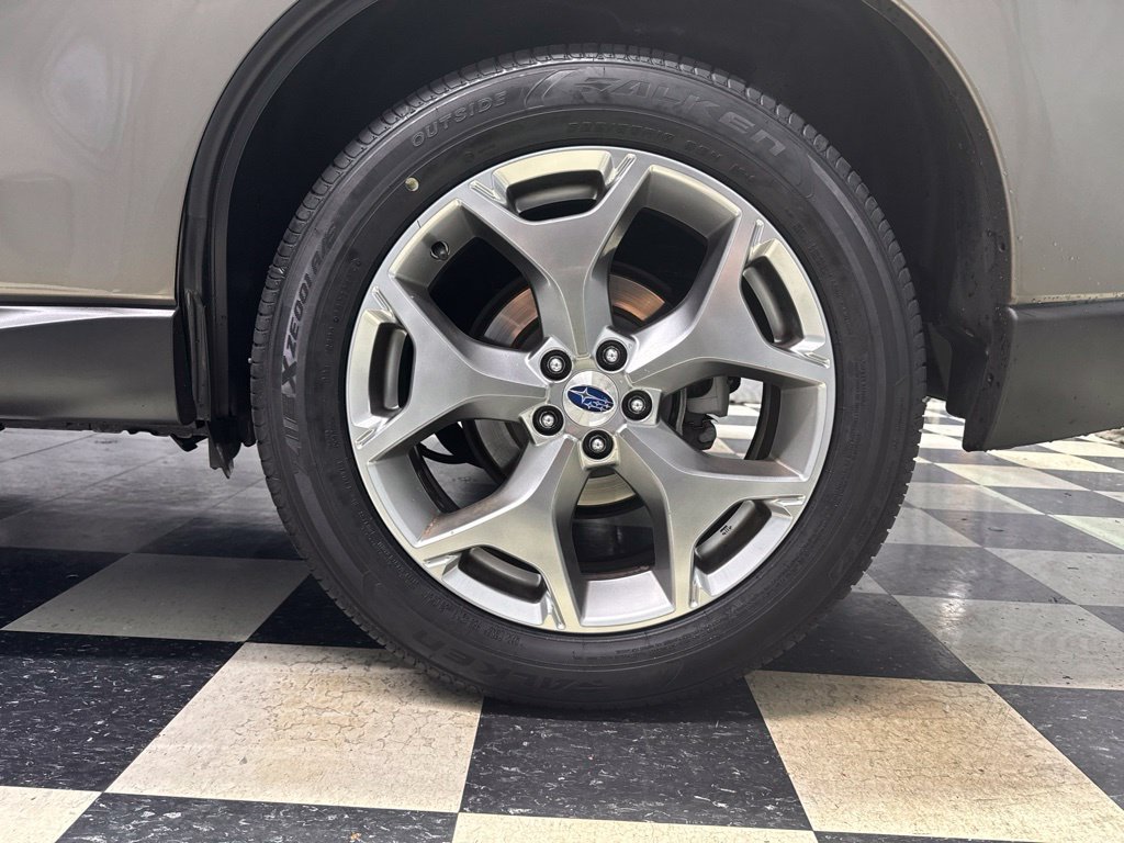 Used 2018 Subaru Forester 2.5i Touring w/ Popular Package #2 AWD/4WD image 22