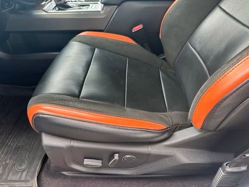 Used 2017 Ford F150 Raptor w/ Equipment Group 802A Luxury AWD/4WD image 13