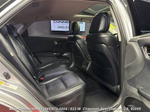 Used 2017 Toyota Avalon Limited w/ Carpet Mat Package image 8
