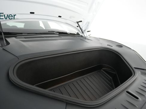 Used 2022 Tesla Model S Plaid image 25