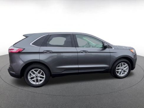 Used 2023 Ford Edge SEL image 16