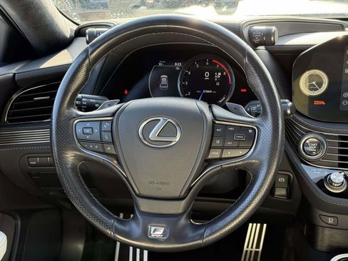 Used 2022 Lexus LS 500 F Sport w/ Accessory Package (Z1) AWD/4WD image 9