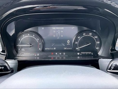 Used 2022 Lincoln Corsair AWD w/ Equipment Group 101A image 16