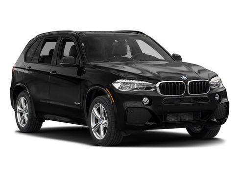 Used 2017 BMW X5 xDrive50i AWD/4WD image 9