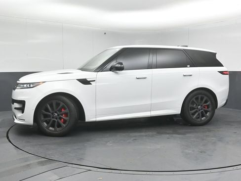 Used 2024 Land Rover Range Rover Sport Dynamic SE image 4