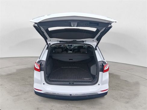 Used 2019 Chevrolet Equinox LT w/ Sun & Navigation Package image 16