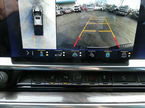 Certified 2025 Chevrolet Silverado 2500 LTZ w/ LTZ Plus Package image 30