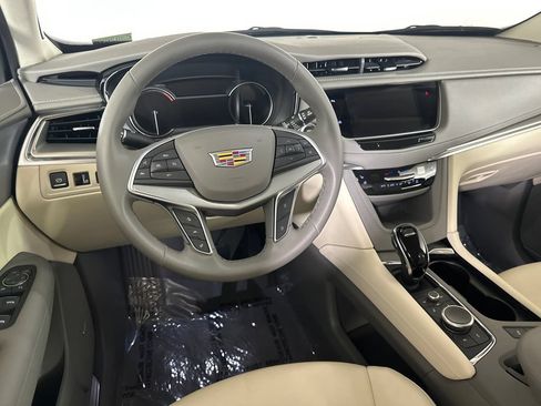 Used 2025 Cadillac XT5 Premium Luxury FWD image 23