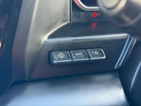 Used 2023 GMC Sierra 1500 AT4 w/ Technology Package image 38