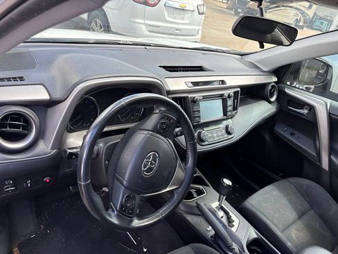 Used 2016 Toyota RAV4 XLE FWD image 12