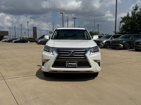 Used 2019 Lexus GX 460 Premium AWD/4WD image 9