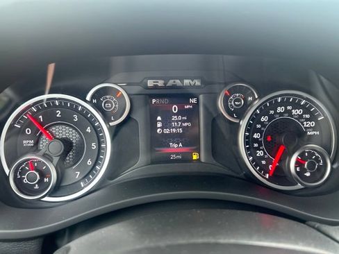 New 2027 RAM 2500 Tradesman AWD/4WD image 33