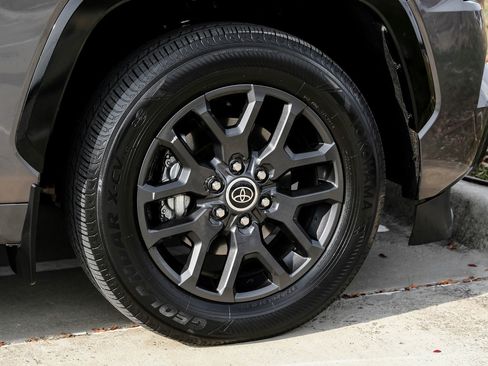 Used 2023 Toyota Sequoia Platinum image 64