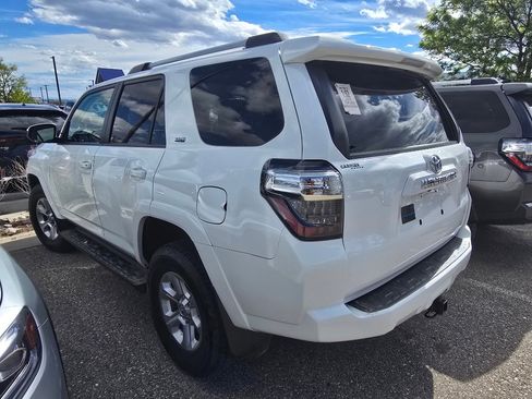 Used 2023 Toyota 4Runner SR5 AWD/4WD image 12
