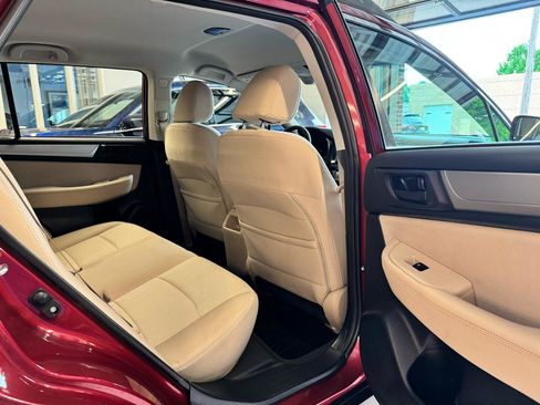 Used 2019 Subaru Outback 2.5i AWD/4WD image 25