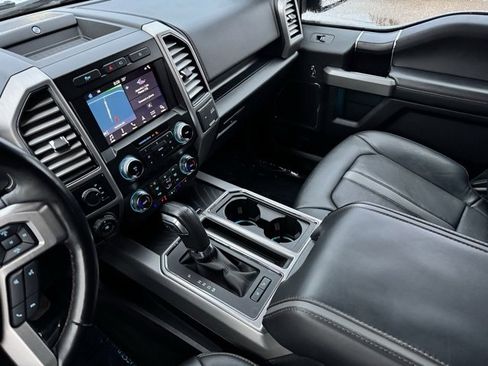 Certified 2019 Ford F150 Platinum w/ Equipment Group 701A Luxury image 17