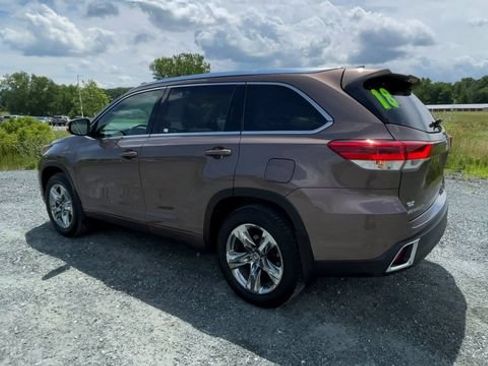 Certified 2018 Toyota Highlander Limited Platinum w/ Carpet Mat Package (TMS) AWD/4WD image 6
