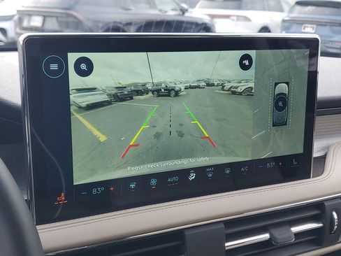 New 2026 Lincoln Corsair Premiere image 21