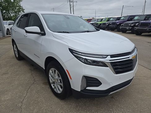 Used 2024 Chevrolet Equinox LT AWD/4WD image 15