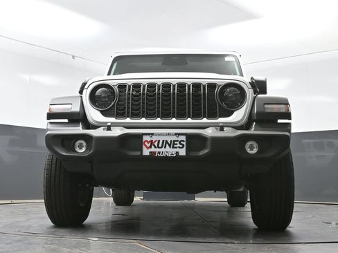New 2026 Jeep Wrangler Unlimited Sport AWD/4WD image 40