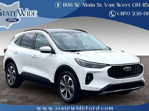 Used 2024 Ford Escape Platinum w/ Premium Technology Package AWD/4WD image 1