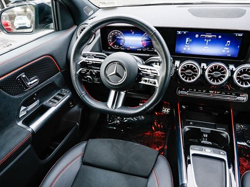 Certified 2025 Mercedes-Benz GLA 250 image 14