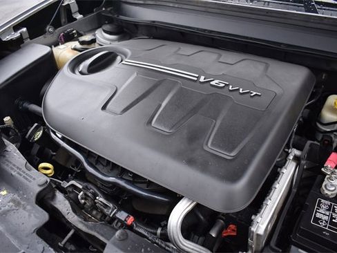 Used 2015 Jeep Cherokee Limited image 34