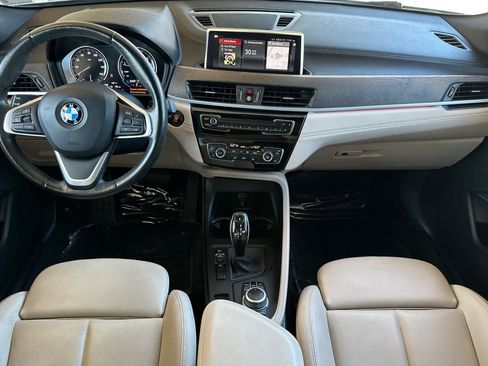 Used 2021 BMW X2 sDrive28i w/ Convenience Package FWD image 3