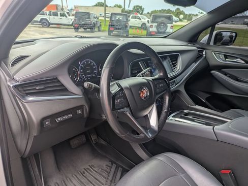 Used 2022 Buick Enclave Premium FWD image 16