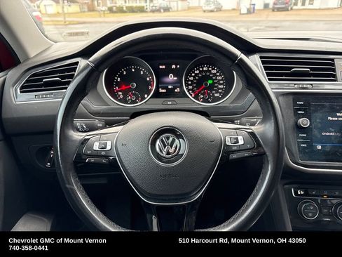 Used 2019 Volkswagen Tiguan SE w/ Panoramic Sunroof Package image 14