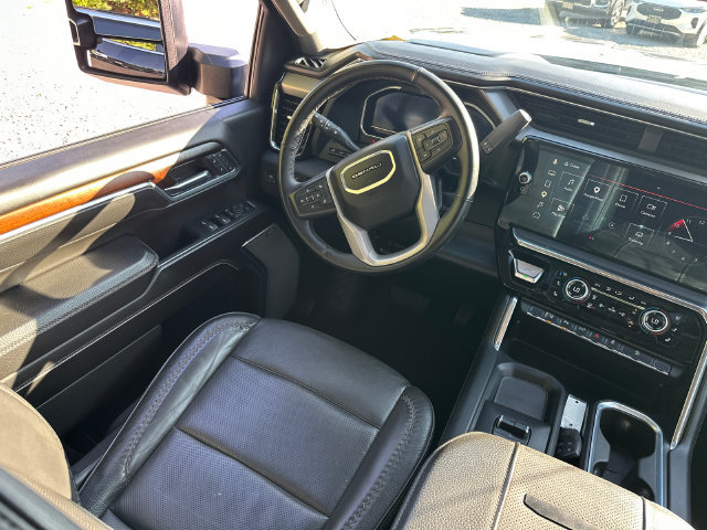 Used 2024 GMC Sierra 2500 Denali w/ Denali Reserve Package AWD/4WD image 22