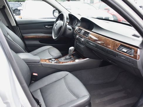 Used 2010 BMW 328i Sedan RWD image 13