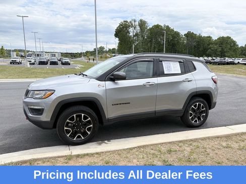 Used 2021 Jeep Compass Trailhawk AWD/4WD image 4