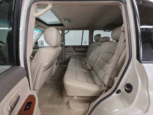 Used 2004 Lexus LX 470 4WD image 8