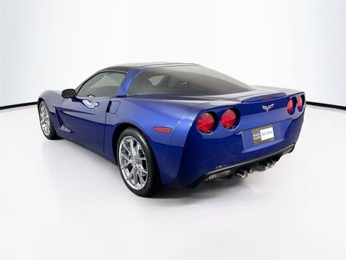 Used 2006 Chevrolet Corvette Coupe w/ Preferred Equipment Group RWD image 11