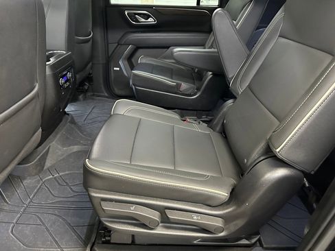 Certified 2024 Chevrolet Suburban Premier w/ Premium Package image 23