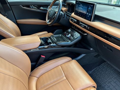 Certified 2023 Lincoln Nautilus Black Label w/ Class II Trailer Tow Package image 16