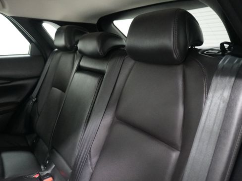 Used 2022 MAZDA CX-30 AWD 2.5 S w/ Premium Package image 12