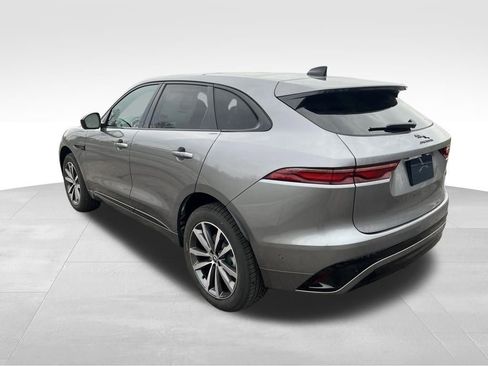 New 2026 Jaguar F-PACE R-Dynamic S image 3