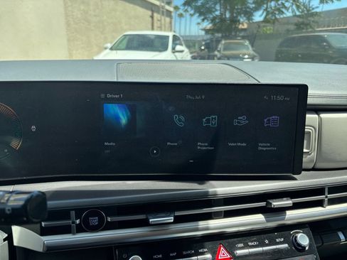 Used 2025 Hyundai Santa Fe SEL FWD image 20