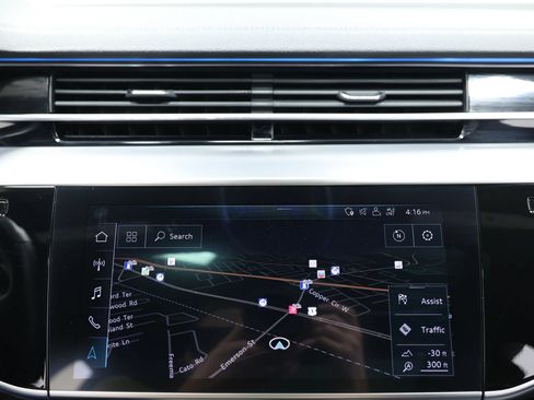 Used 2020 Audi S8 L w/ S8 Executive Package AWD/4WD image 30